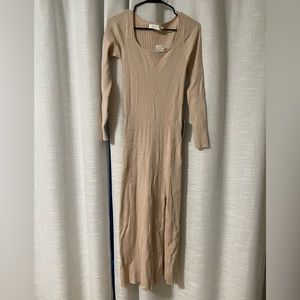 ASTR THE LABEL | women’s medium ribbed scoop neck sweater dress